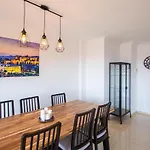 Beautiful Renovated Apartment
